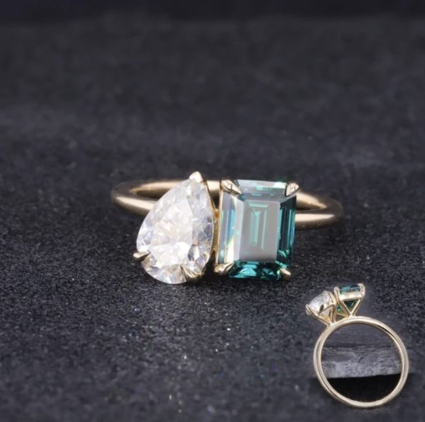 Toi Et Moi 2 Stone Lab Emerald and Moissanite Ring - Image 2