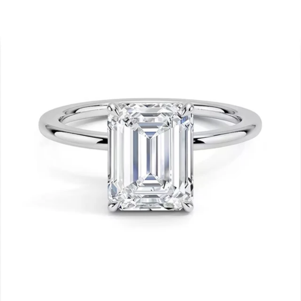 Stunning 1 Carat Def VVS Emerald Cut Lab Diamonds in 18K White Gold with IGI Certificate